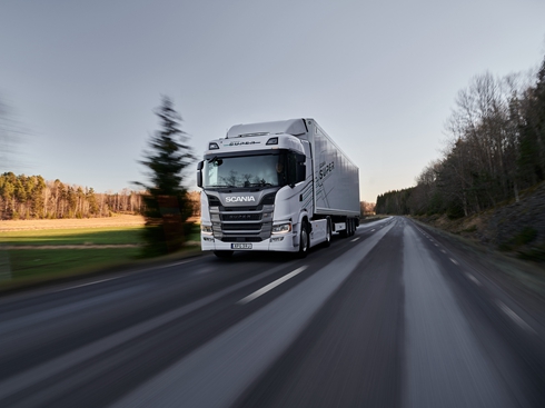 ˹၆A(dng)܇(jng)IUI(y)(w)͑