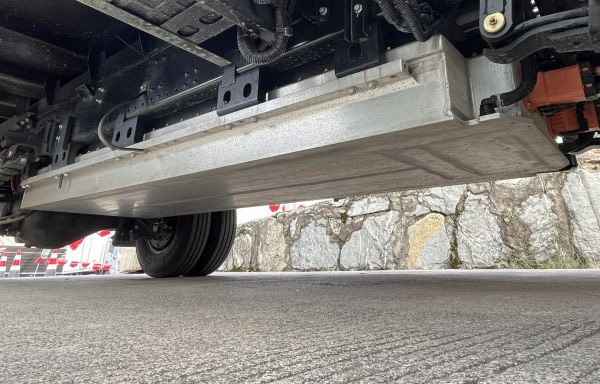 ܇֮ѡ(qing)(dng) ߳d W{(ln)EL-plusɽ^(q)vɽҰ650.jpg